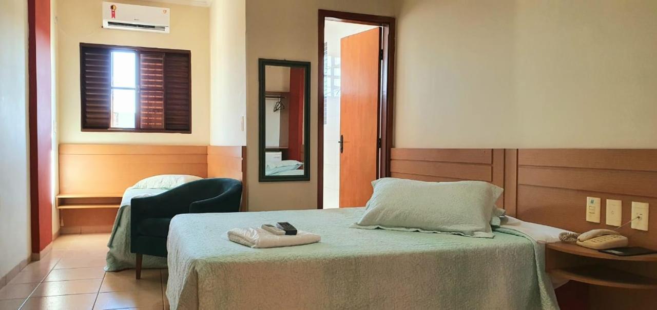 Colorado Plaza Hotel Rio Verde Eksteriør billede